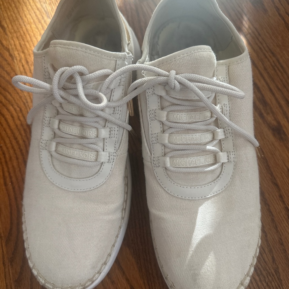 Michael kora sneakers